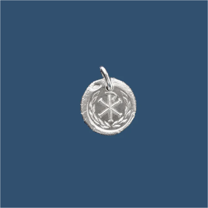 Médaille frappée en argent Chrisme cerclé de laurier – P11 – 15mm