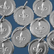 Médaille en argent frappé Fleur de Lys - P38 - 15mm 2 - Hélène et Constantin - Atelier Piéchaud