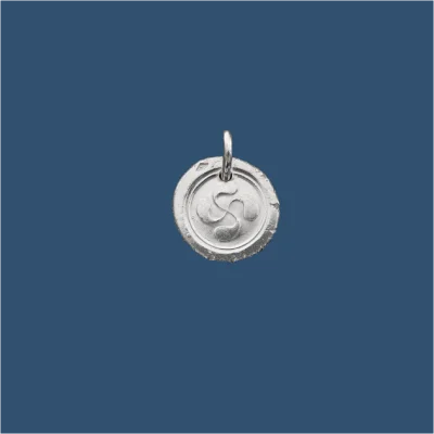 Médaille frappée en argent Croix basque – P34 – 15mm